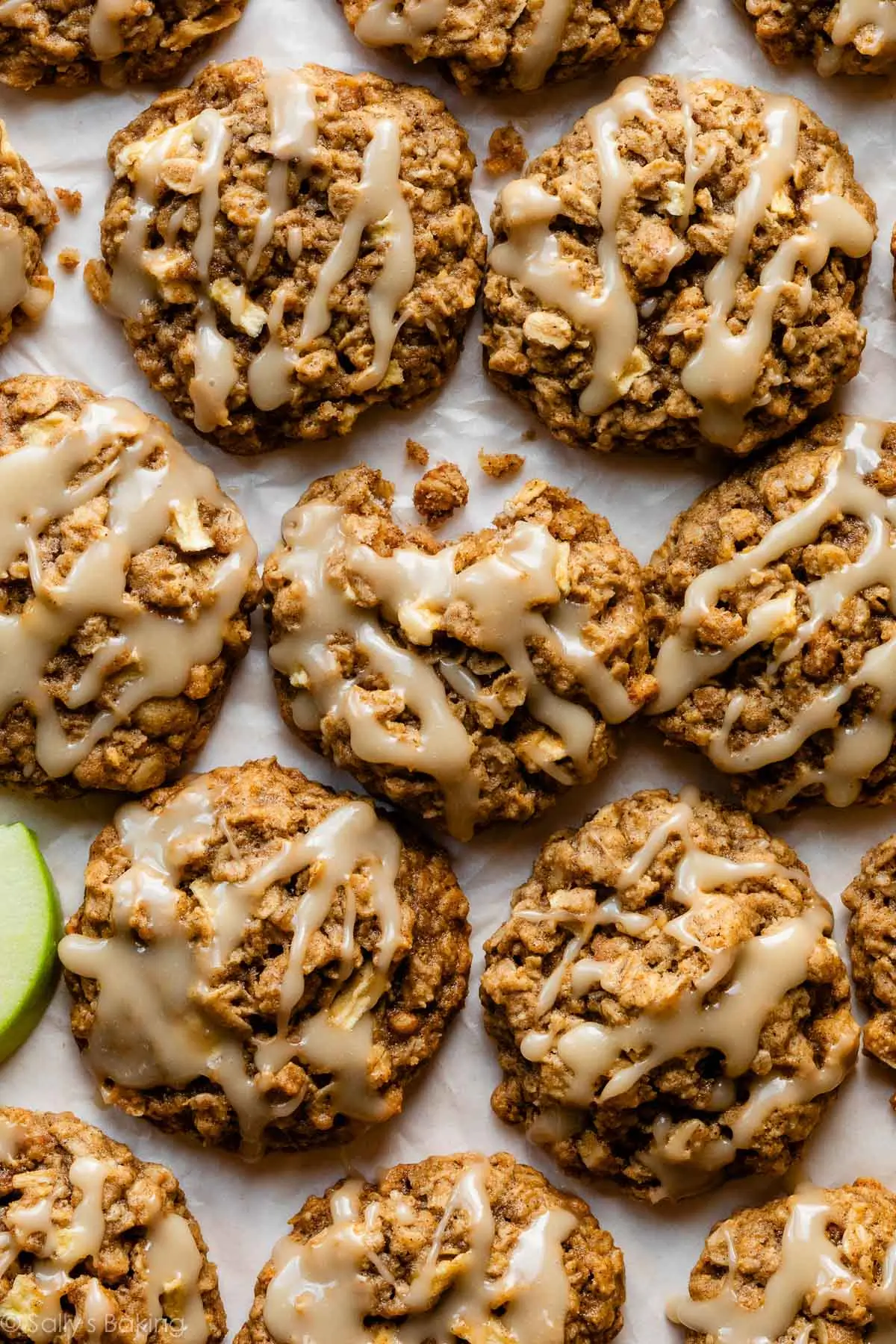 Apple Cinnamon Oatmeal Cookies